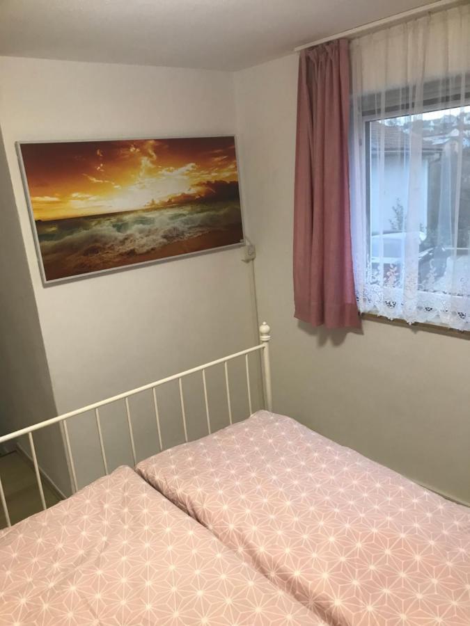 Haus Monika Apartamento Solnhofen Exterior foto